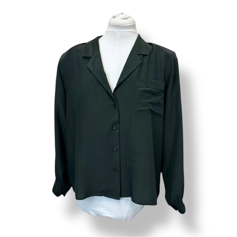 Casual East Women’s Silk Button-Up Blouse VTG 90s Classic Quiet Luxury Black 18